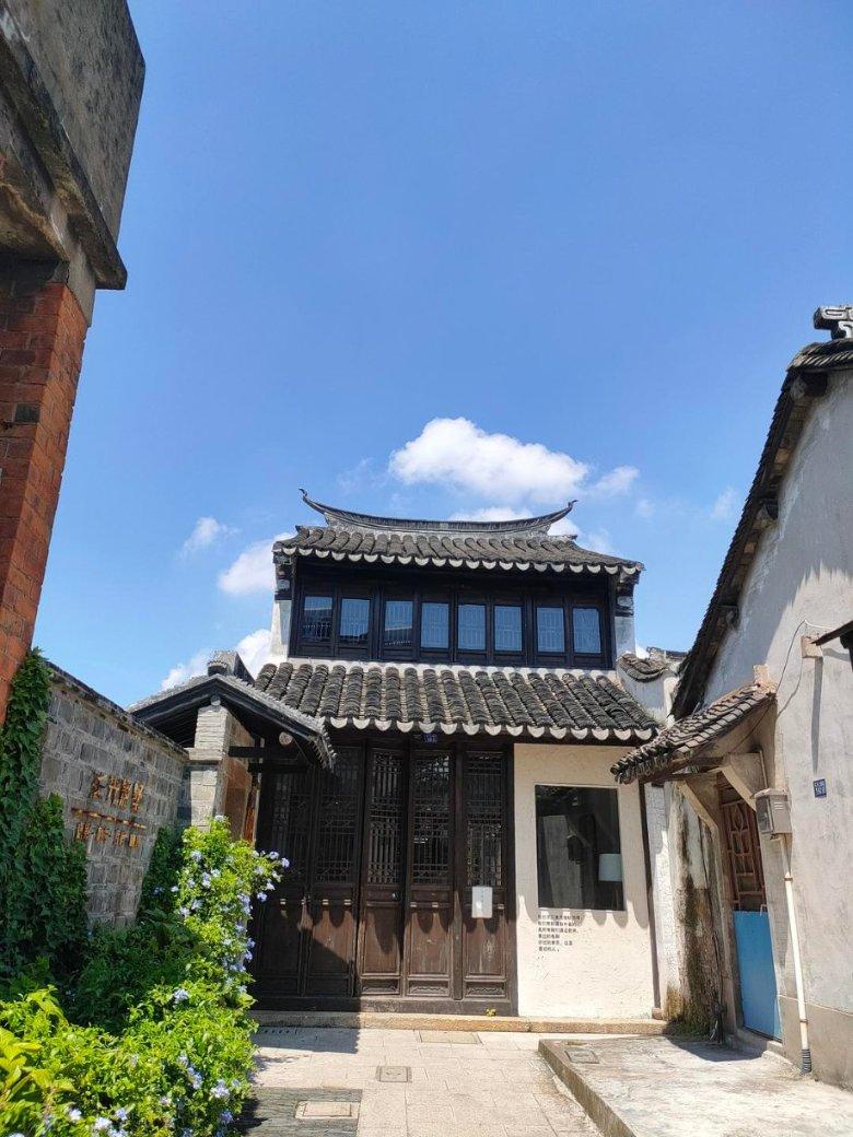 铝板保温一体板-轻质高强装饰档次高，建筑装饰不二之选